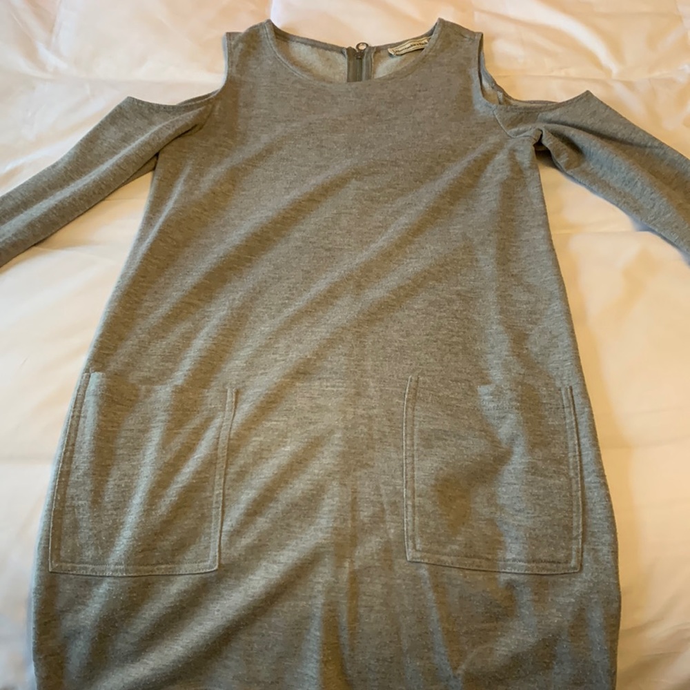 Great condition, worn a few times, comfortable, warm, little past knee length